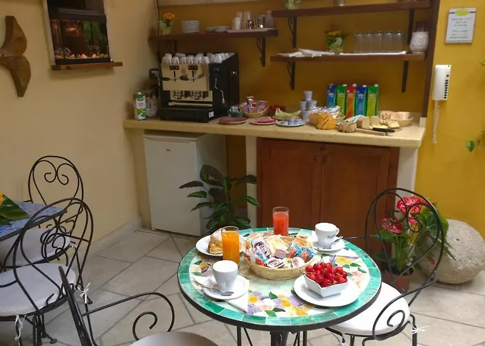 Bed & Breakfast Viaprimaldo 3*